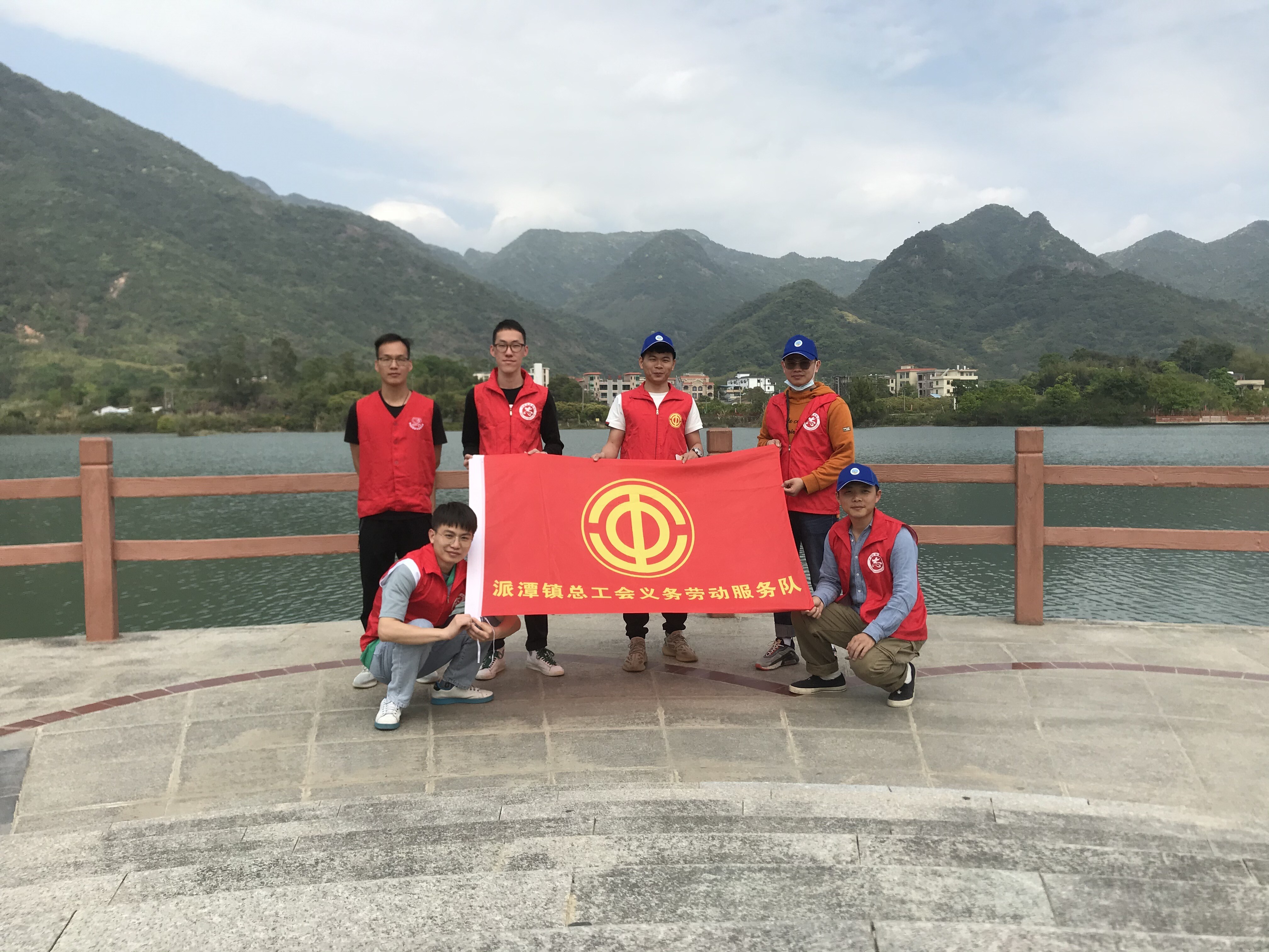 派潭镇总工会开展巡山巡河活动0324_1