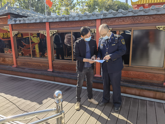 20220309“两会”期间 增城处提醒辖区增江河船舶做好防汛准备工作.jpg